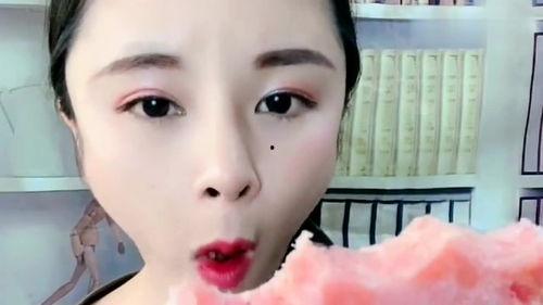 网红吃瓜美女是谁啊图片,她是谁？