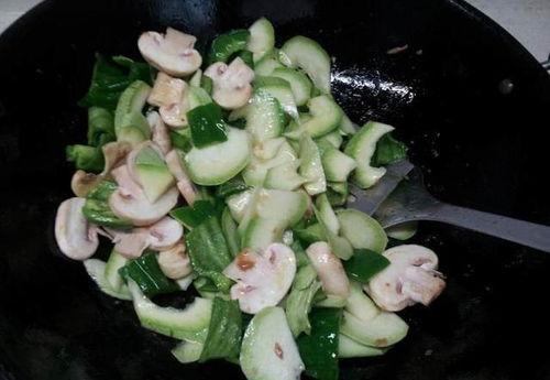 网红吃的白瓜叫什么,白瓜新宠，口感独特引关注