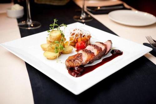 某网红西餐厅吃瓜号,一场美食与八卦的盛宴