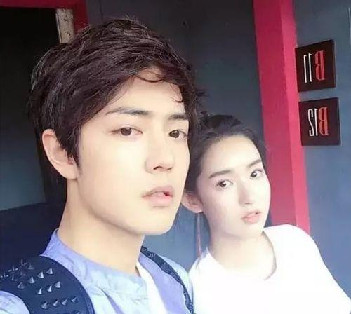 网曝黑料明星吃瓜,揭秘明星真实一面，吃瓜群众热议不断