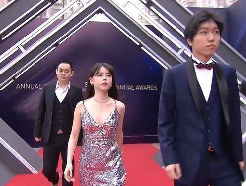 女纹身网红前男友吃瓜,揭秘吃瓜背后的真相